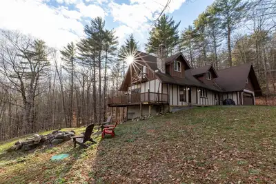 Image de Bolton Landing Mountain House!
