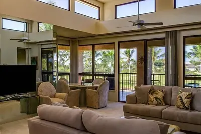 Image de Aloha! Get ready to relax with gorgeous views!