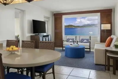 Image de Oceanside 2-Bedroom Villa St. Thomas Southside