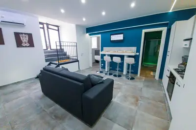 Image de Maison-Appartement-Salle de bain privée séparée-Vue ville