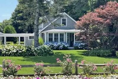 Image de Chatham Getaway- Completely Renovated Cape Cottage w/ Linens Included