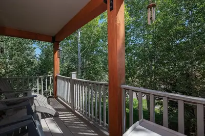 Image de Mountain Laurel Condo: Porch Views, Ac, Close to Music on Main