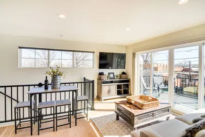 Image de Modern Erie Home - Walk to Downtown!