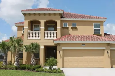 Image de West Facing Pool and Spa