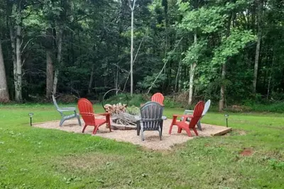 Image de Cozy Country small two bedroom home.