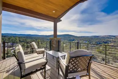 Image de Mtn-View Gem w/ Game Room & Fire Pit in Prescott!