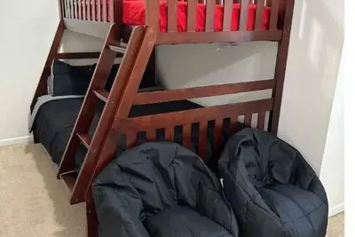 Image de Spacious 3 Bedroom Comfy Home