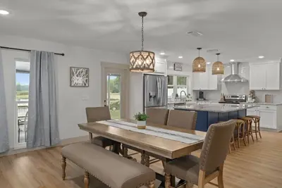 Image de Lake house retreat.