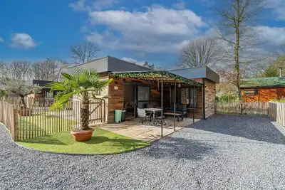 Image de Belle maison de vacances au milieu des bois