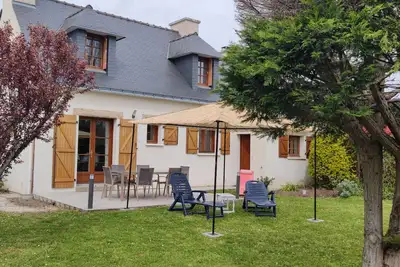 Image de Maison calme avec jardin clos, 4 chambres, 5 minutes du Golfe!