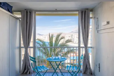 Image de Studio \"Casita Bonita\" avec vue sur la mer, piscine partagée et climatisation