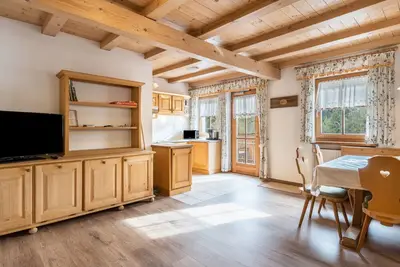 Image de Appartement 'Kranebitterhof Edelweiss' avec vue sur les montagnes, jardin partagé et Wi-Fi