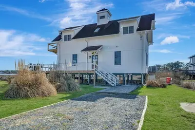 Image de The Coastal Retreat by Seaside Vacations & Sales