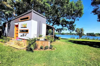 Image de Orlando Sunshine Lake Shack