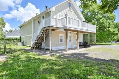 Image de 653 3rd St Unit 2 · After-Dune Delight