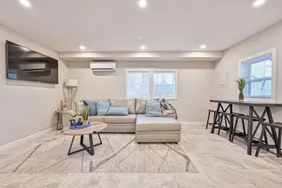 Image de 653 3rd St Unit 1 · AfterDune Delight 2br Near Beach