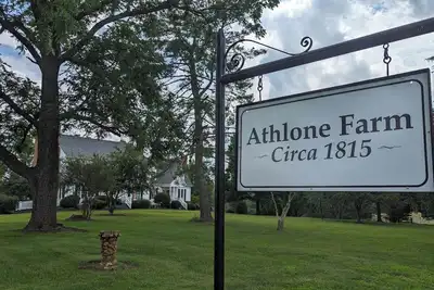 Image de Athlone Farm: Spacious, Gorgeous Grounds, Historic Outbuildings, Summer Deals!