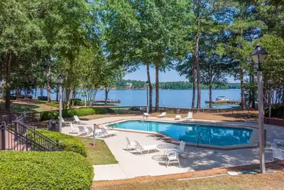 Image de Pet Friendly in Reynolds, Docks, Tennis, Pool