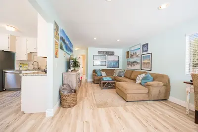 Image de Welcome to Serendipity Sands in the heart of Shell Beach