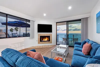 Image de Oceanfront Condo with Large Patio and Full Sea View in Carlsbad, Ca