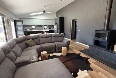 Image de Newly built beautiful contemporary Coongulla home