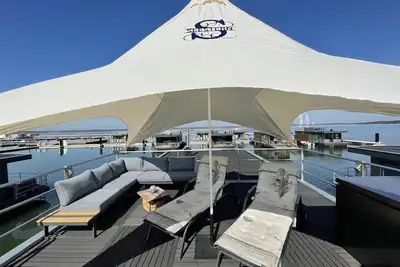 Image de Hausboot \"seestern\" auf dem Bärwaldersee im Lausitzer Seenland