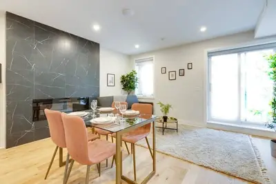 Image de Luxury 1br w/ SofaBed + Ac in Prime Location - 3