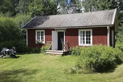 Image de Småland vacation surrounded by forest and lakes