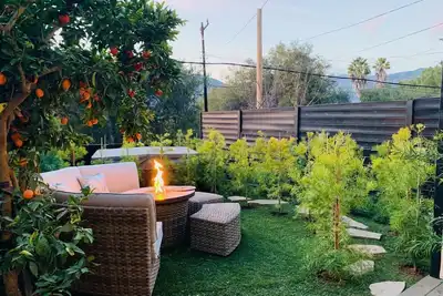 Image de Hot Tub Haven w/ Fire Table, Brand-New Remodel, Fenced Yard, Great Location