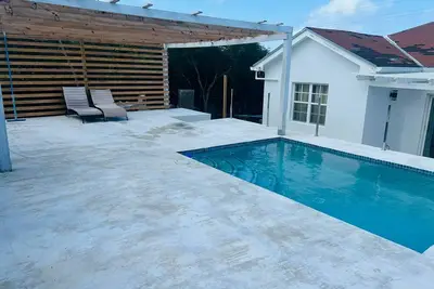 Image de Secluded Oasis at Cactus Villa Tci