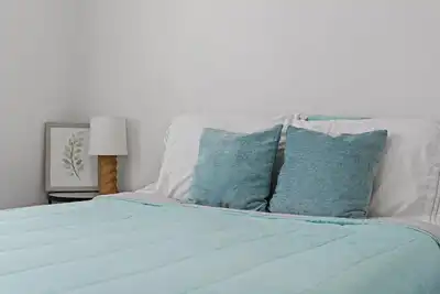 Image de 5 Min from Airport, Clse to Hopsitls