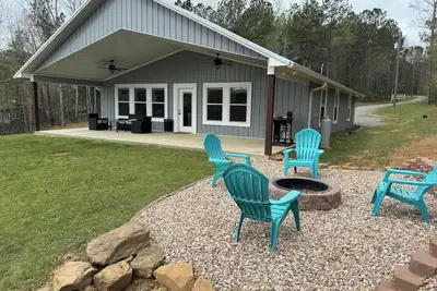 Image de 4 Bedroom 3 Bath Lakefront Home with Private Dock, Secluded, Lewis Smith Lake