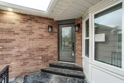 Image de Classic Romantic 2 Bedroom Detached, Free Wi-fi & Parking.