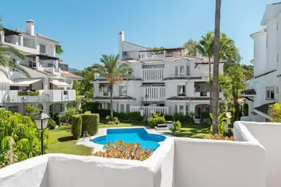 Image de 1) Appartement 3 chambres - Piscine -Fibre Internet-1