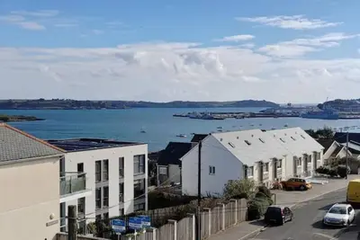 Modern open plan house, sea views and hot tub