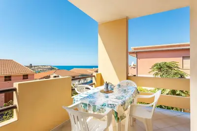 Image de Appartamento di recente ristrutturazione a 5 minuti dalla spiaggia