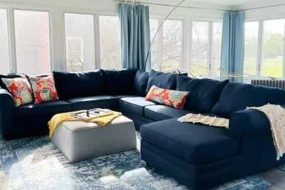 Image de 4-Bedroom Retreat: Modern, Pet-Friendly