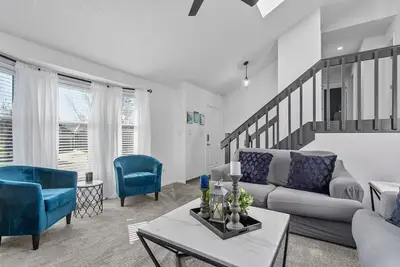 Image de Peaceful Home_Great for Families_Theatre