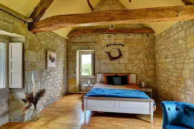 Image de Manoir de Rousse - Villa de 320 m2 en campagne * Piscine Wifi Jardins *