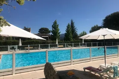 Image de Charmant cottage au calme dans residence securisee.