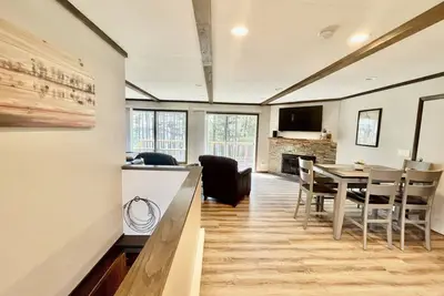 Image de Castle Rock Lakefront Home, with pier, sand bottom, and wrap around deck