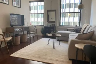 Image de Great 1 Bedroom/1 Bath in Historic Building