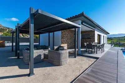 Image de Villa 8 Personnes avec Piscine Privée
