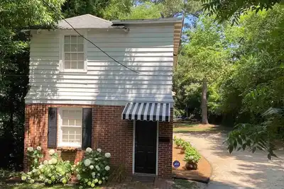 Hydrangea House Carriage House