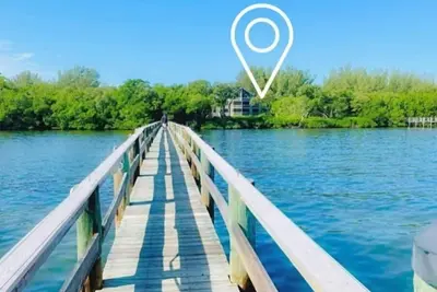 Image de Quiet Bayfront Retreat: 2 Min Walk to Beach: Parking, Ferry & Pool incl