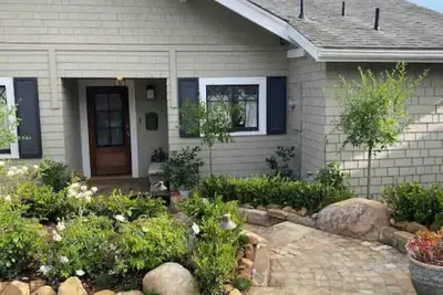 Image de Ocean & City Views 1920s Monthly, Riviera Home, 2 Queen Beds, Walk To State St