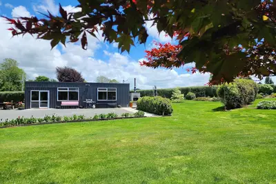 Image de Starlight Valley - where the Earth reaches up to kiss the sky.