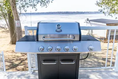 Image de Lakefront Cottage at Camp fisherman Resort