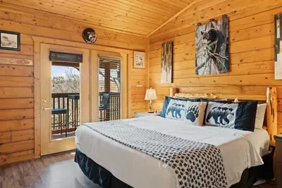 Image de Romantic Studio Cabin near Shows and Attractions