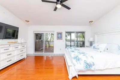 Image de Stunning Tampa Bay Waterfront House w/Pool
